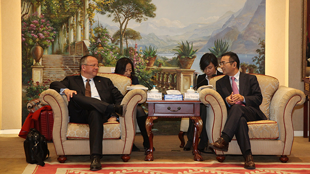 888����(�й���)���޹�˾����